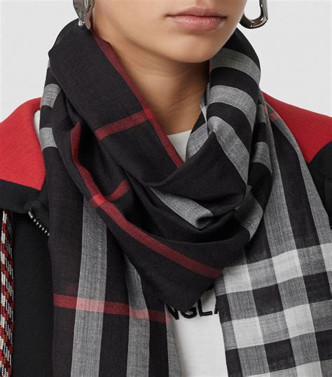 burberry check wool scarf